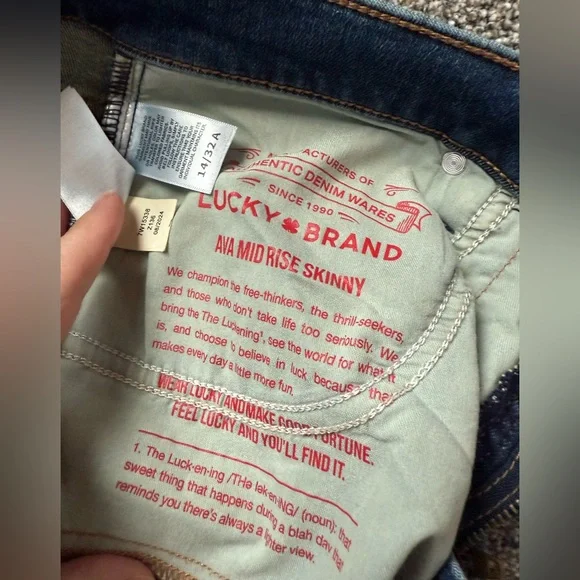 Lucky Brand Ava Mid Rise Skinny jeans - Picture 4 of 4